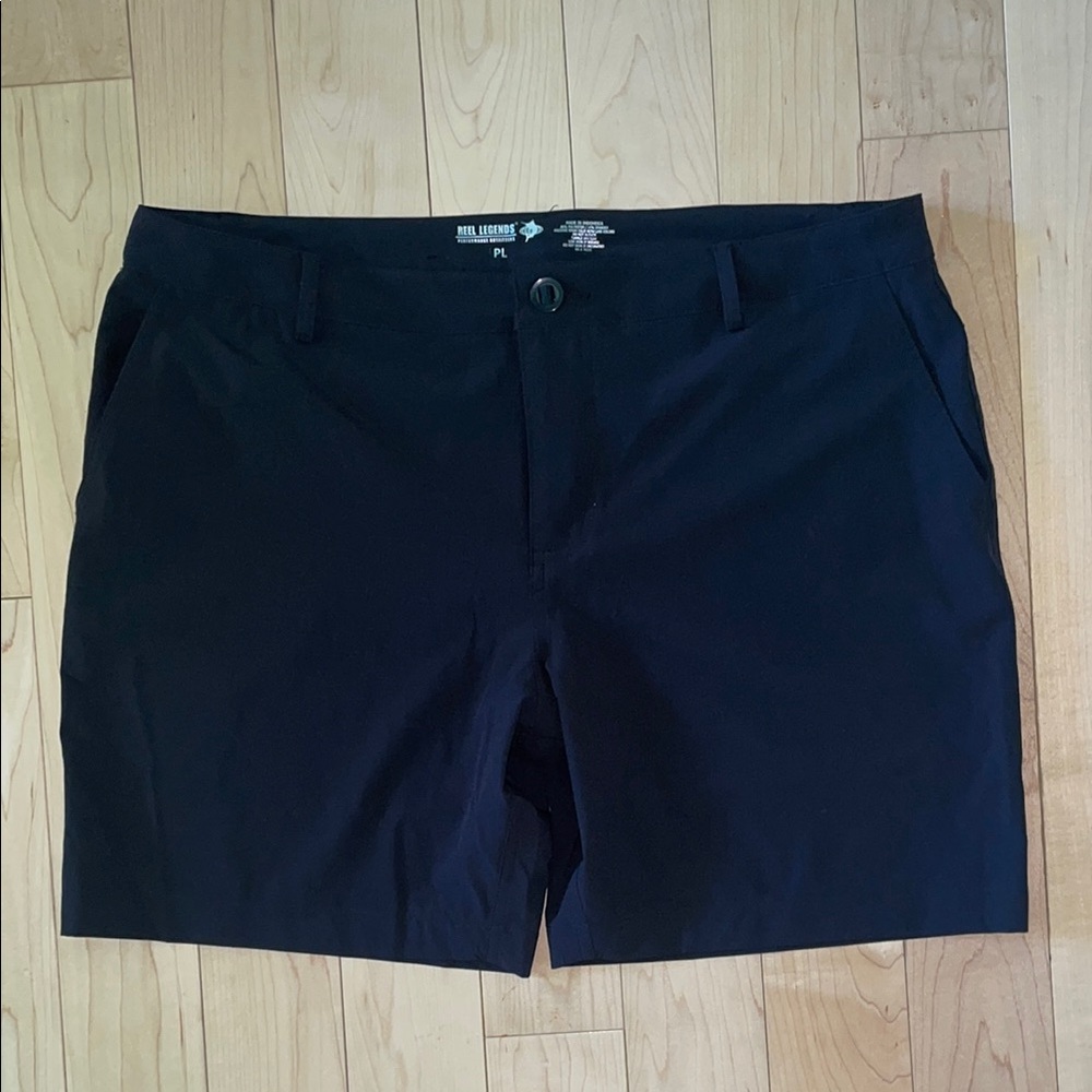 Reel Legends Black Flat Front Shorts Petite Large